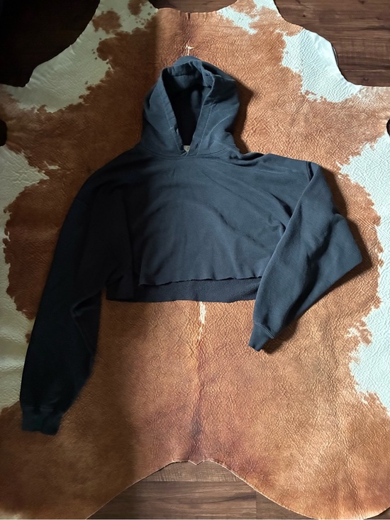 Gildan Jackets & Blazers - Black Hanes cropped sweatshirt 
Tagged a XL fits small - large best